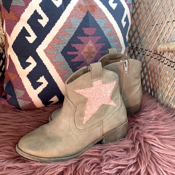 Faux leather Boho booties. - Picture 1 of 2